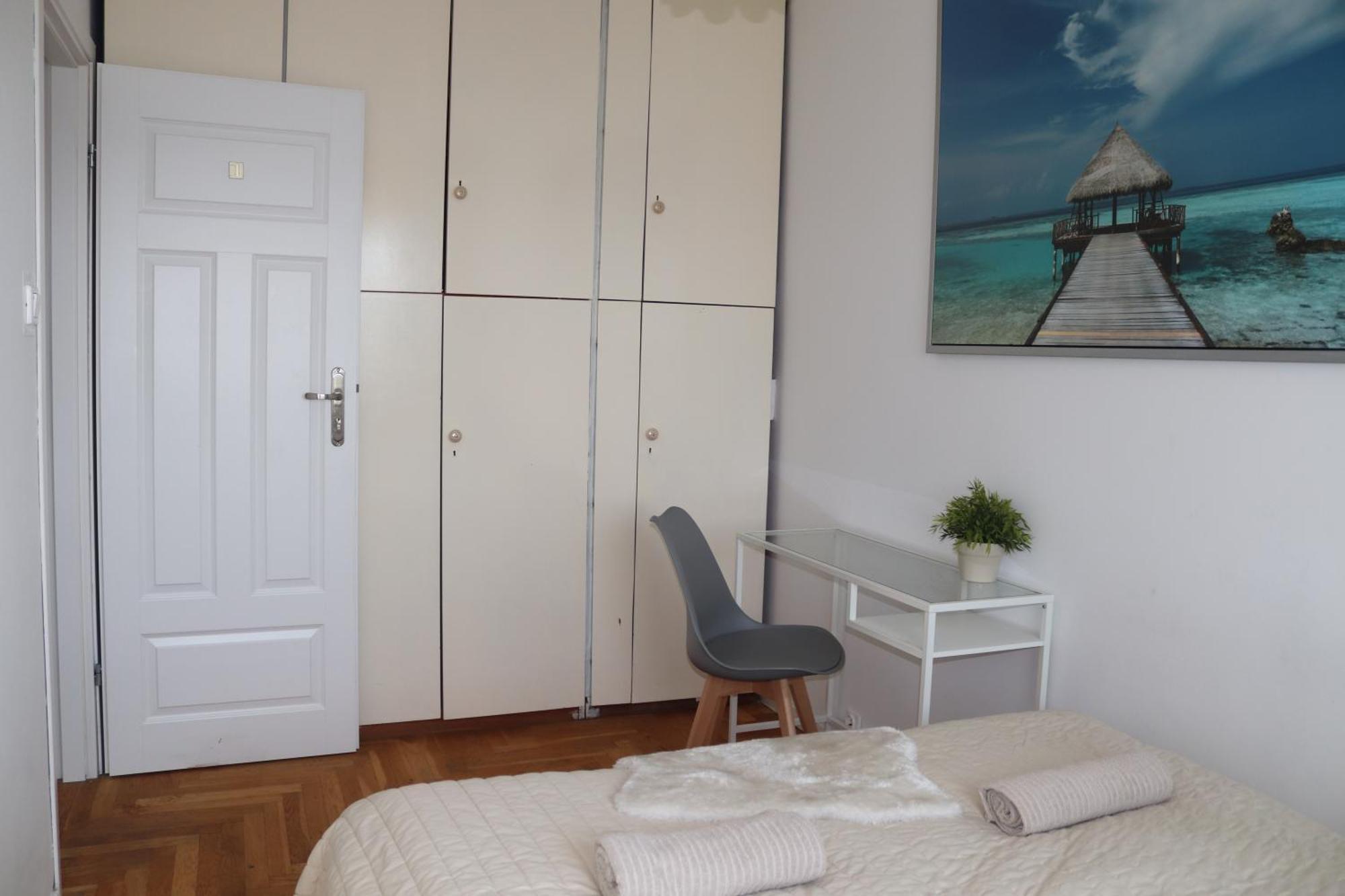 Citystay Modern 5 Min Plaza! Homestay *